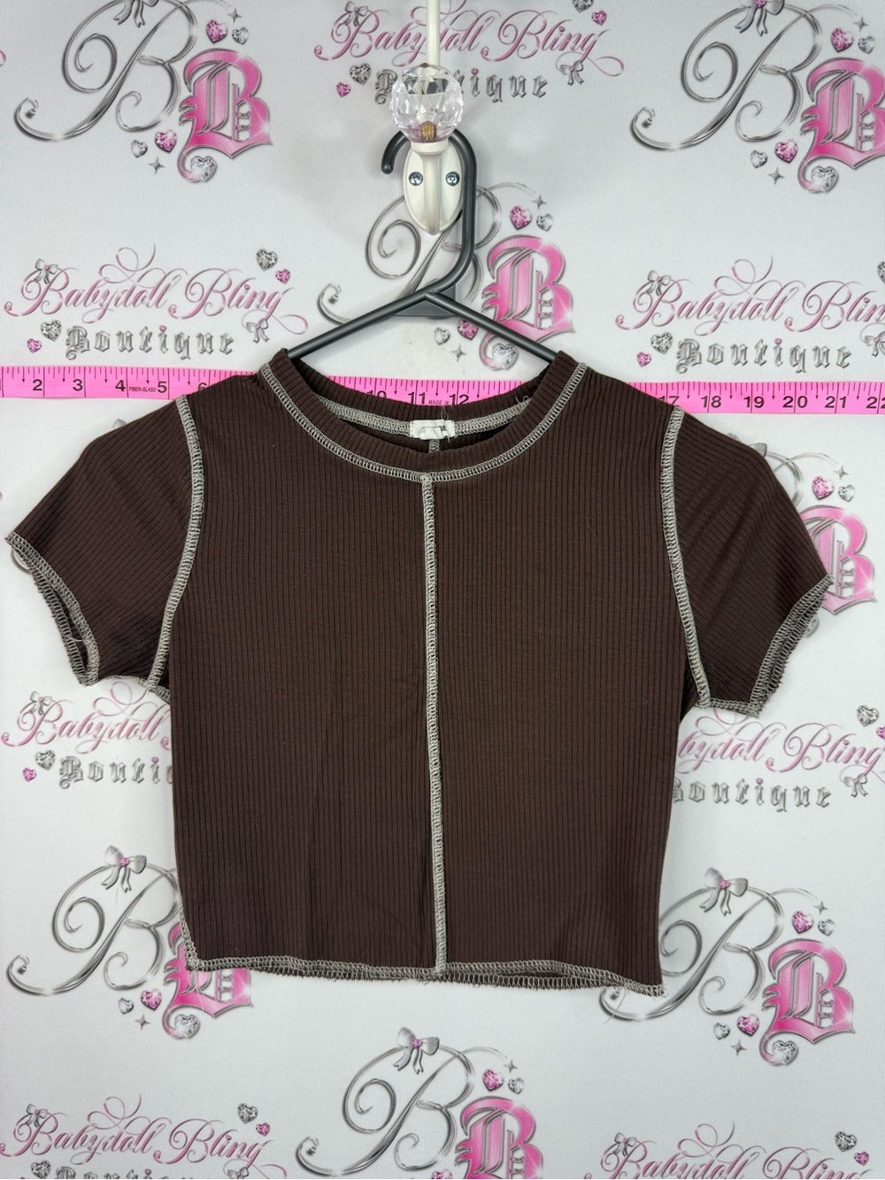 Garage shirt crop Brown Ribbed Short Sleeve Top with Contrast Stitching